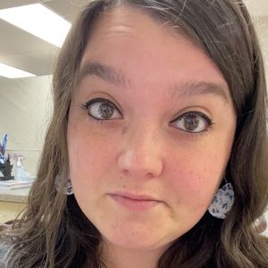 Meet your Posher, Keri